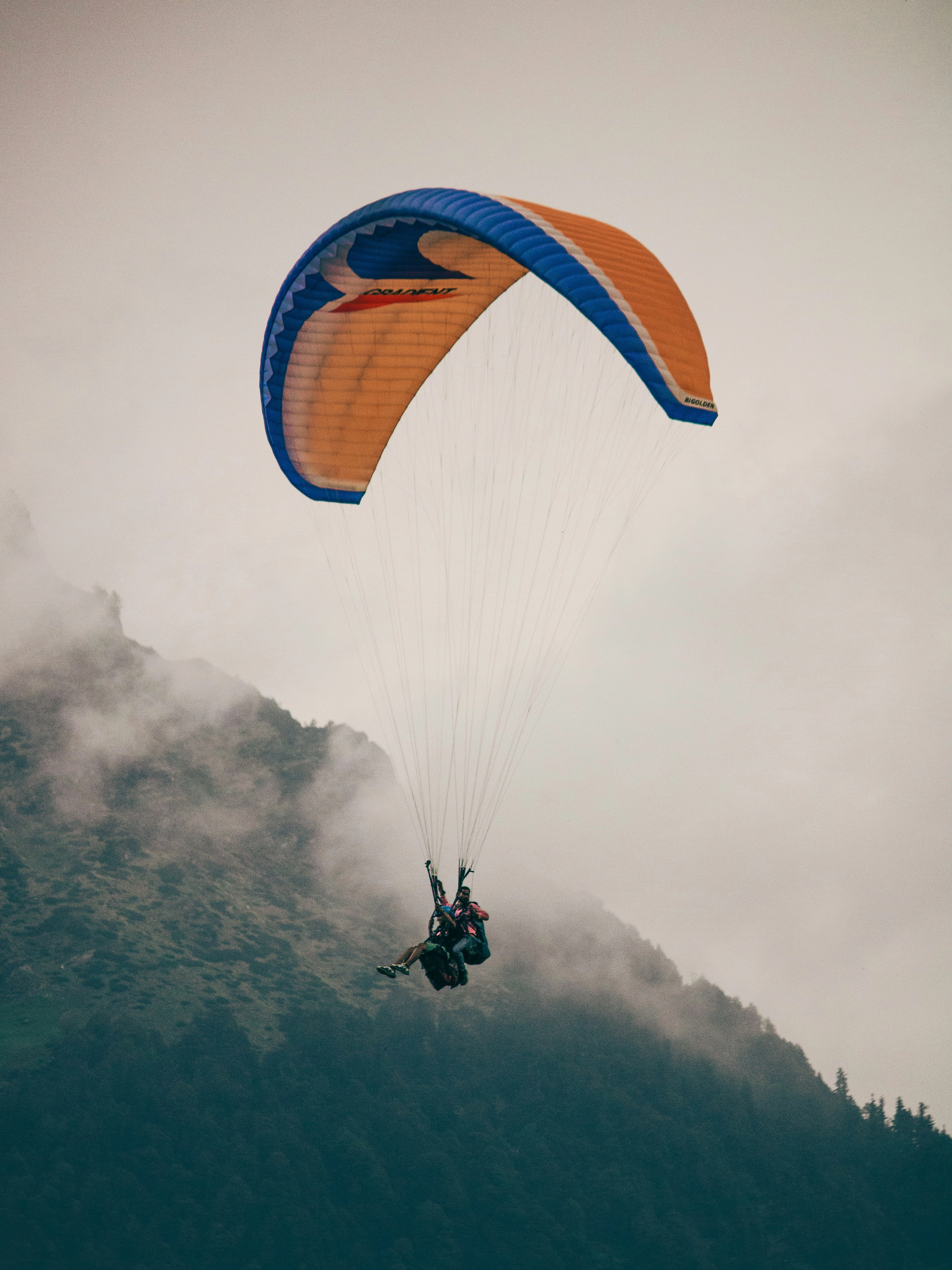 Paragliding